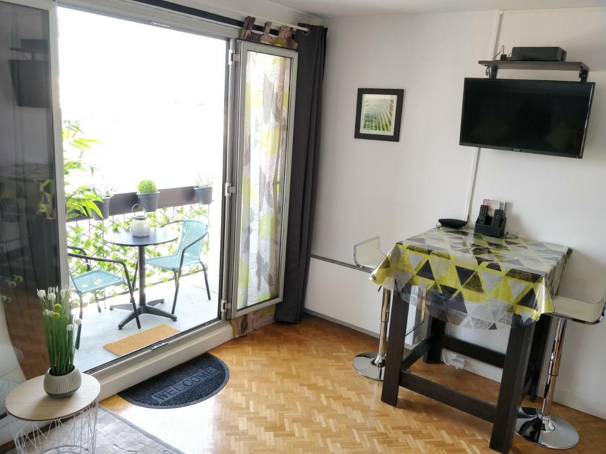 Le Parisien T1Antony-Berny By Beds4Wanderlust - 35M2 Avec Balcon - Aeroport Orly 5Miles - Train Station Rer B Orlyval 1Mile Apartment Ngoại thất bức ảnh